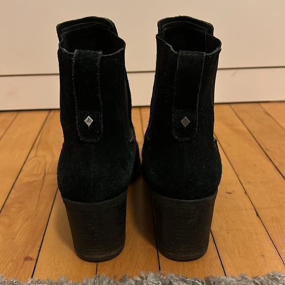 Sam Edelman Chelsea Booties - Size 9 - Picture 4 of 8